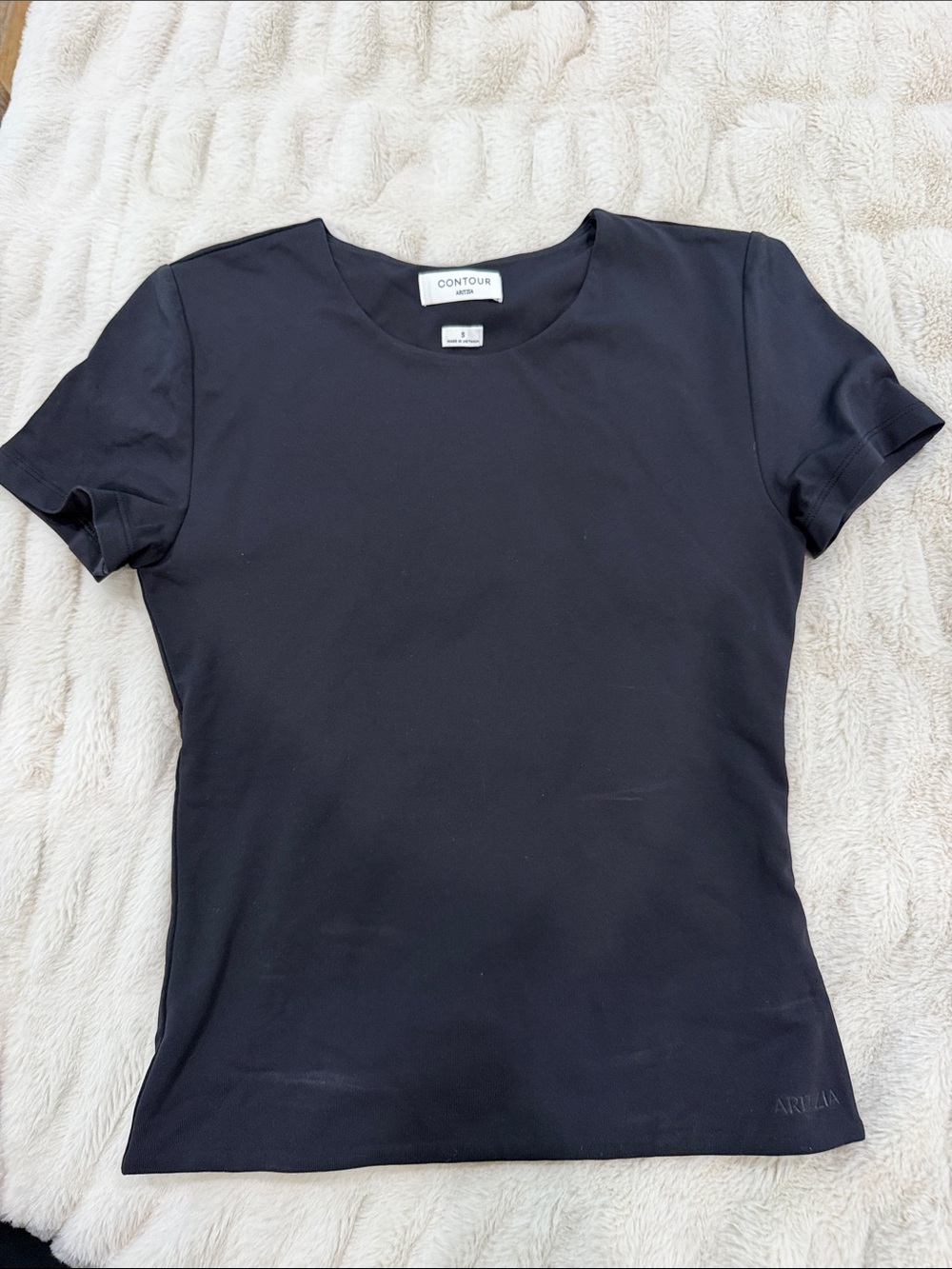 Aritzia Black Women's Short Sleeve Tee -
